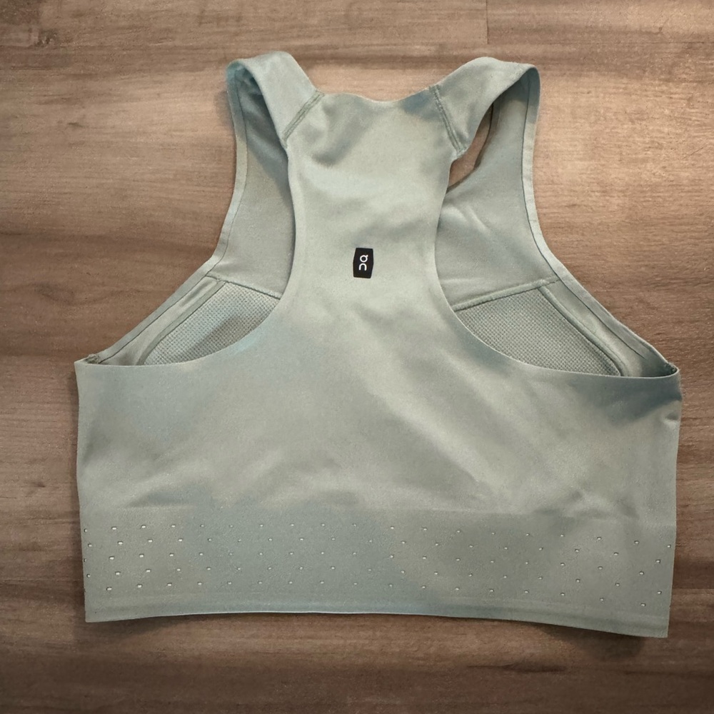 On Running Light Blue Sports Bra - Picture 2 of 4